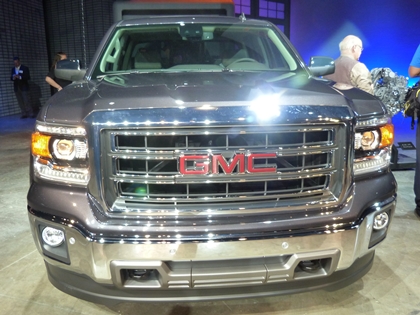 2014 GMC Sierra grille