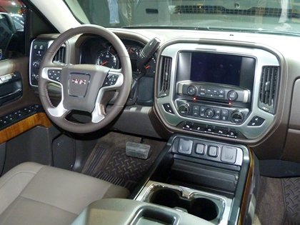 2014 GMC Sierra interior