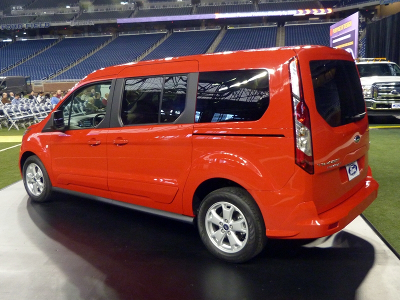 2014 Ford Transit Connect rear quarter view