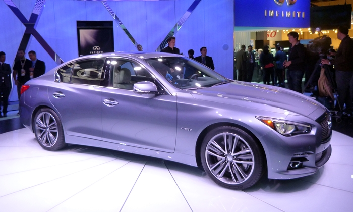 2014 Infiniti Q50 front quarter 2014 Infiniti Q50 front quarter