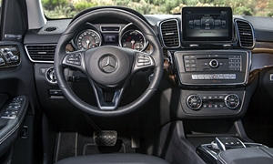 Mercedes-Benz Models at TrueDelta: 2019 Mercedes-Benz GLS interior