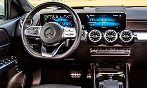 Mercedes-Benz Models at TrueDelta: 2023 Mercedes-Benz GLB interior
