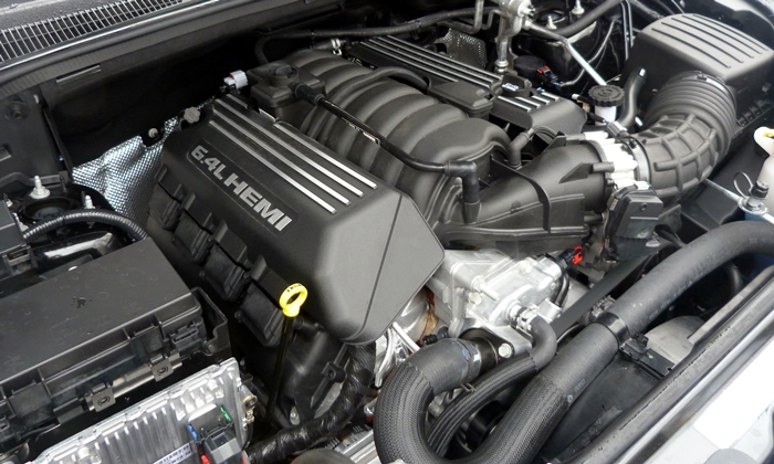 Grand Cherokee Reviews: 2013 Jeep Grand Cherokee SRT8 V8 engine