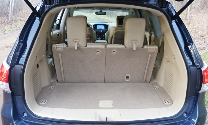 Nissan pathfinder luggage space #10