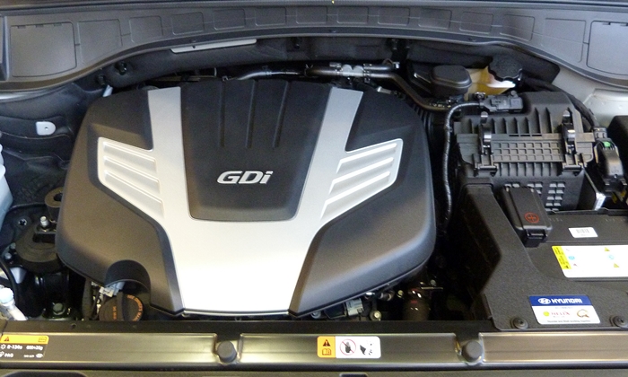Santa Fe Reviews: 2013 Hyundai Santa Fe engine