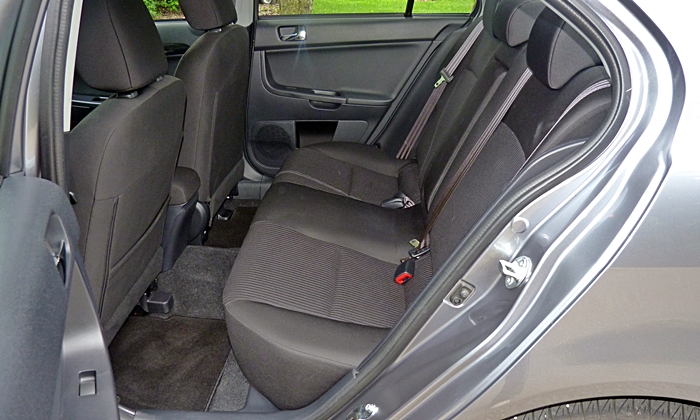 Lancer Reviews: Mitsubishi Lancer GT rear seat