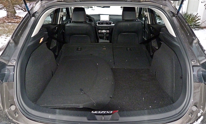 Mazda3 Reviews: 2014 Mazda3 cargo area seat folded