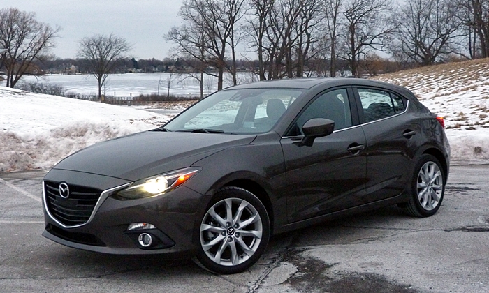Mazda3 Reviews: 2014 Mazda3 front quarter