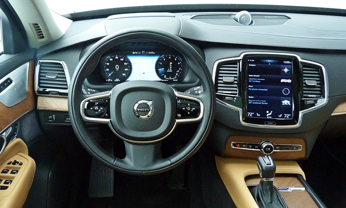 XC90 Reviews: 2016 Volvo XC90 instrument panel