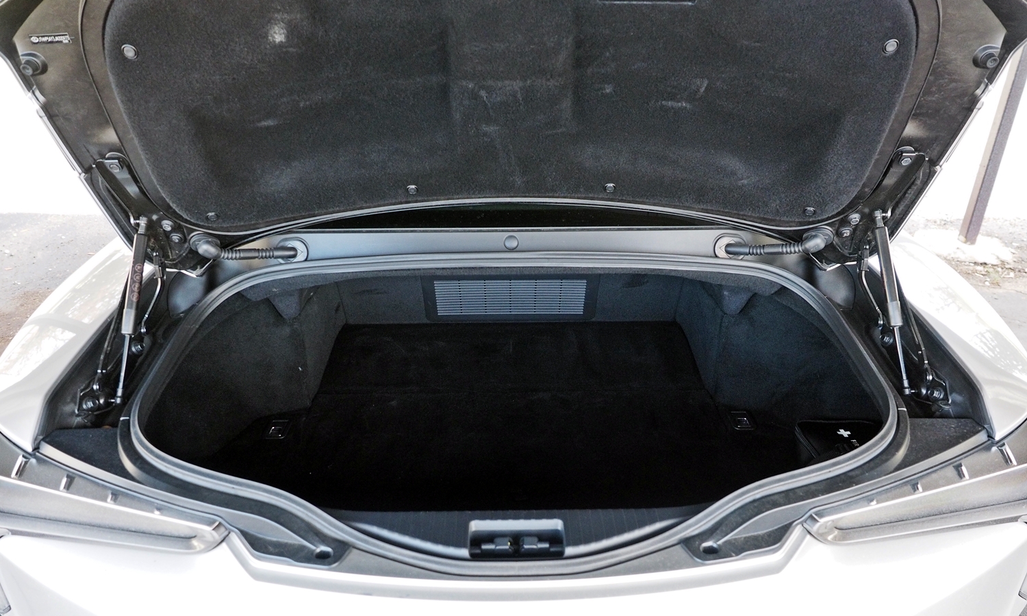 LC Reviews: Lexus LC 500 trunk