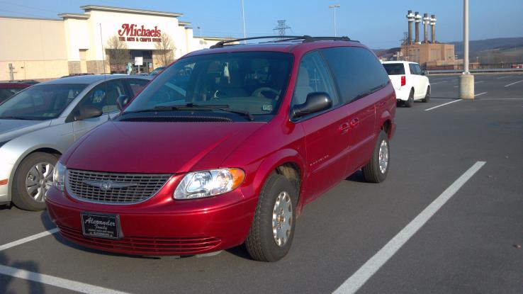 2001 Chrysler town and country features #4