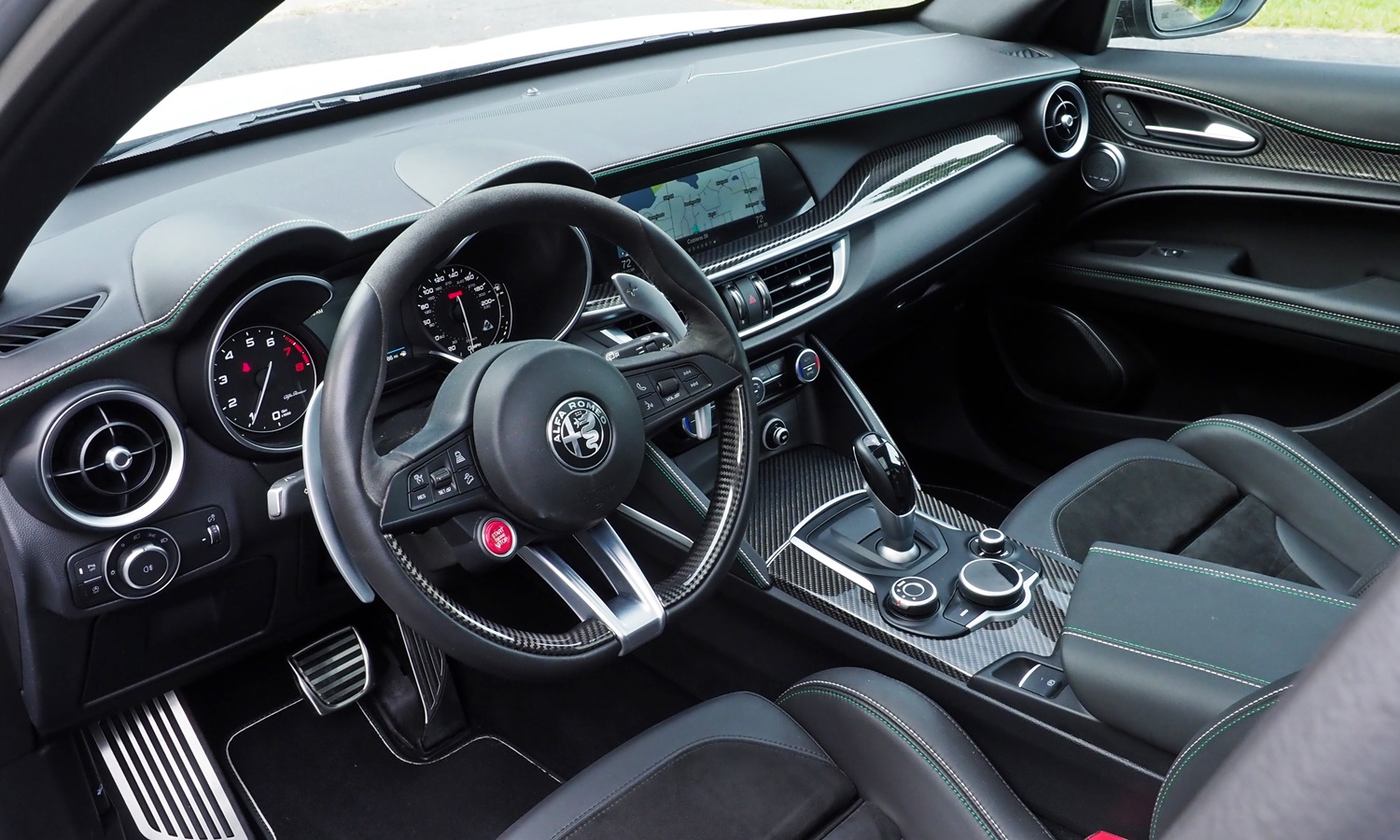 Stelvio Reviews: Alfa Romeo Stelvio Quadrifoglio interior