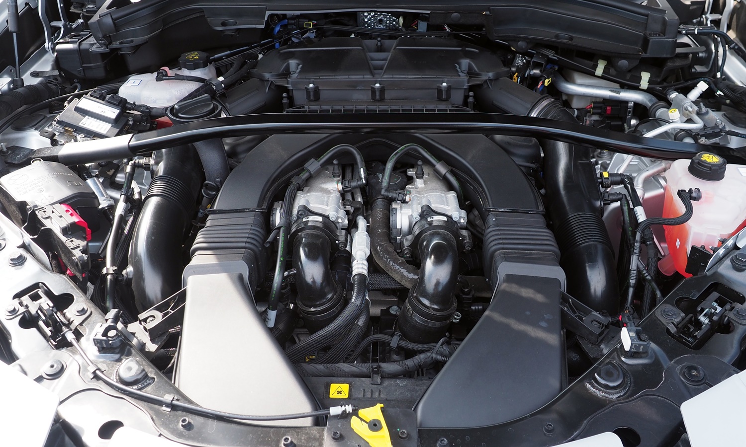 Stelvio Reviews: Alfa Romeo Stelvio Quadrifoglio engine uncovered