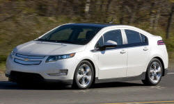 Toyota Prius vs. Chevrolet Volt Feature Comparison