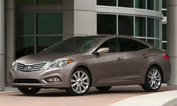 Hyundai Azera vs. Nissan Altima Feature Comparison