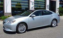 Honda Accord vs. Lexus ES Feature Comparison: photograph by Michael Karesh