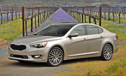 Lexus ES vs. Kia Cadenza Feature Comparison