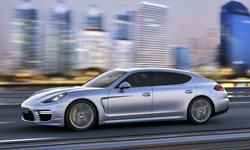 BMW 3-Series vs. Porsche Panamera Feature Comparison