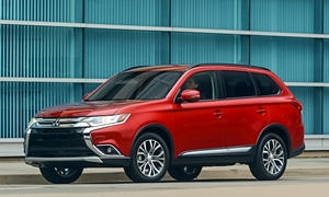 Mitsubishi Outlander vs. Nissan Rogue Feature Comparison