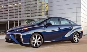 Toyota Mirai vs. Toyota Camry Feature Comparison