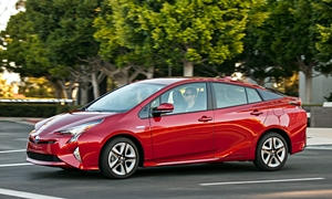 Toyota Prius vs. Toyota Camry Feature Comparison