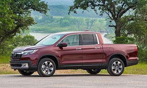 Toyota Tacoma vs. Honda Ridgeline Feature Comparison