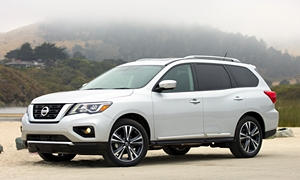 Nissan Pathfinder vs. Ford C-MAX Feature Comparison