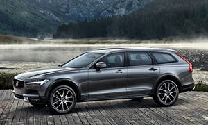 Volvo V90 Cross Country vs. Audi Q7 Feature Comparison