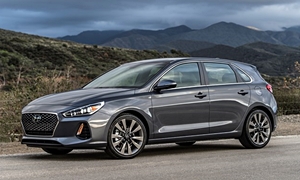  vs. Hyundai Elantra GT Feature Comparison