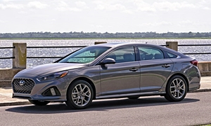 Hyundai Sonata vs. Nissan Altima Feature Comparison