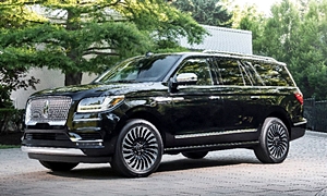 Audi Q7 vs. Lincoln Navigator Feature Comparison