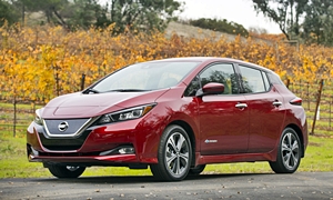 Nissan Versa vs. Nissan LEAF Feature Comparison