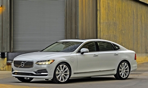 Volvo S90 vs.  Feature Comparison