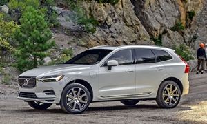 Volvo XC60 vs.  Feature Comparison