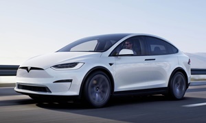  vs. Tesla Model X Feature Comparison