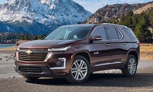 Chevrolet Traverse vs. Toyota Highlander Price Comparison