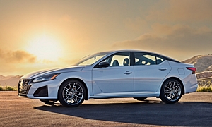 Honda Accord vs. Nissan Altima Price Comparison