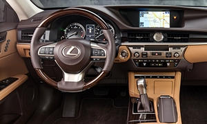 Lexus ES vs. Lexus GS Feature Comparison