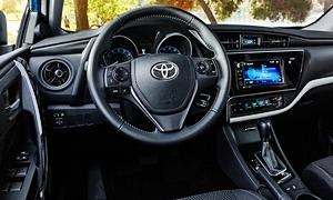 Toyota Corolla iM vs. Mazda CX-9 Feature Comparison