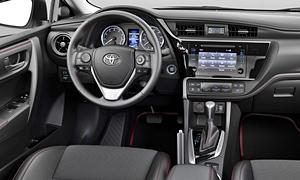 Toyota Corolla vs. Jeep Commander Feature Comparison