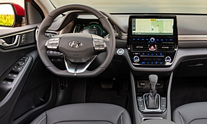 Hyundai Ioniq vs. Kia Niro Feature Comparison