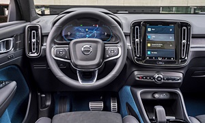  vs. Ford C-MAX Feature Comparison