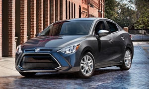 2017 Toyota Yaris iA Gas Mileage (MPG)