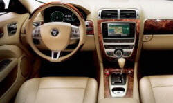 Jaguar XK Features