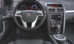 Pontiac G8 Features