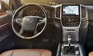 Toyota Land Cruiser V8 Features