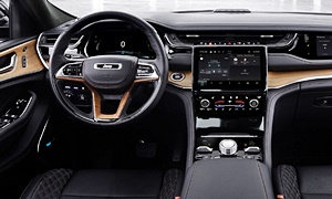 Jeep Grand Cherokee Photos