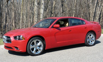 2012 Dodge Charger SXT Plus front quarter view