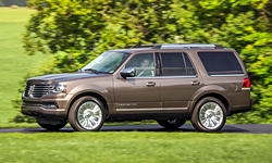 2017 Lincoln Navigator exterior