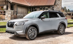 Nissan Models at TrueDelta: 2023 Nissan Pathfinder exterior